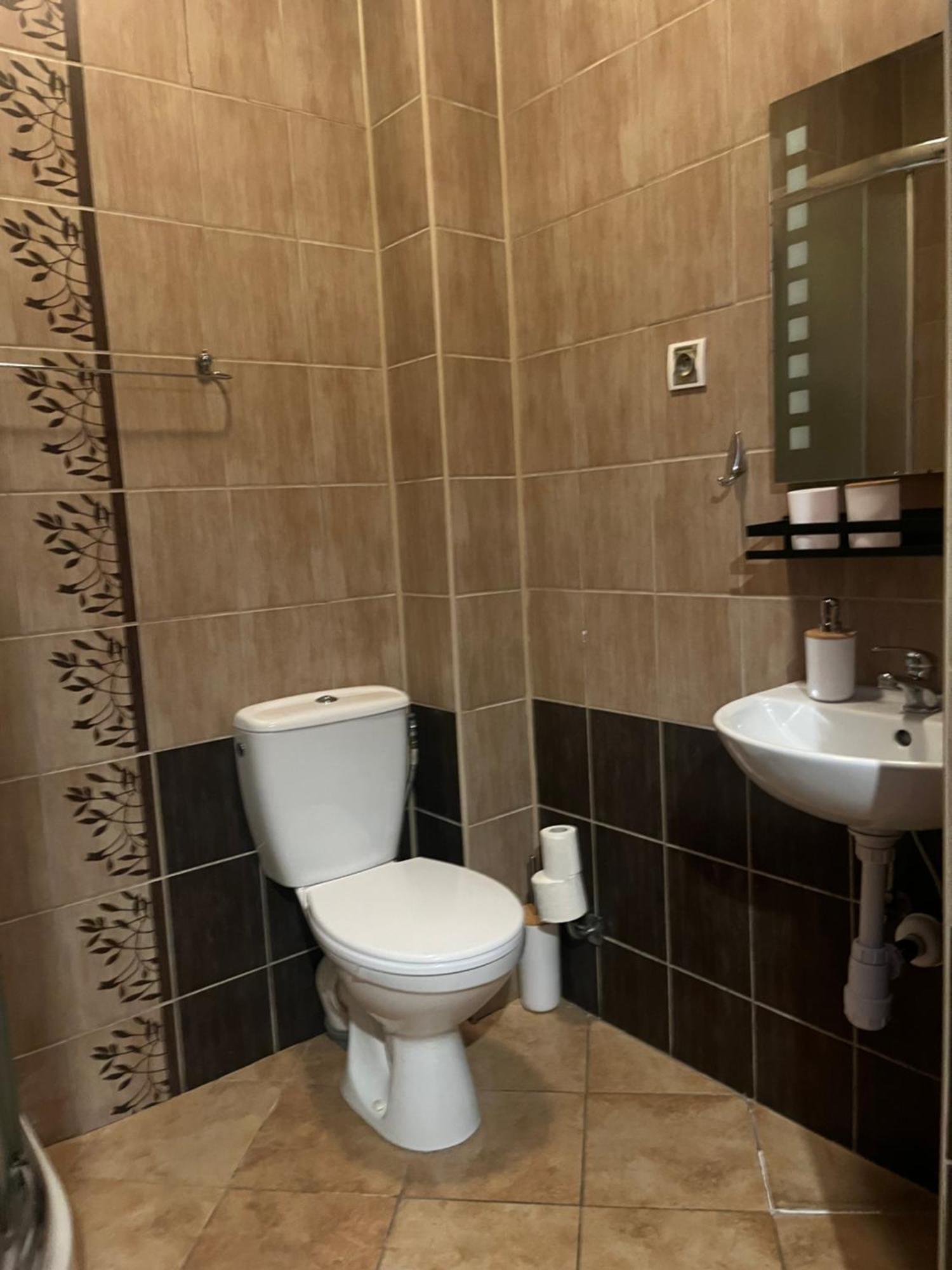 Hotel Chrobry Łęczyca Kültér fotó
